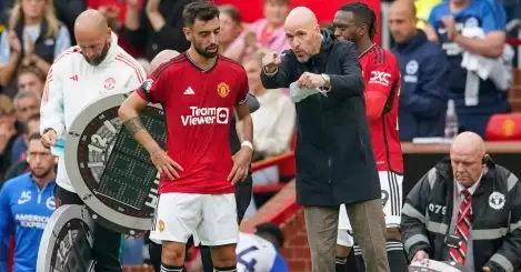 Ten Hag must ‘do his job properly’ like PL trio as Man Utd star ‘loses the plot’; ‘indefensible’ VAR call